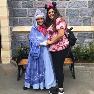 Meet your Posher, Kayla